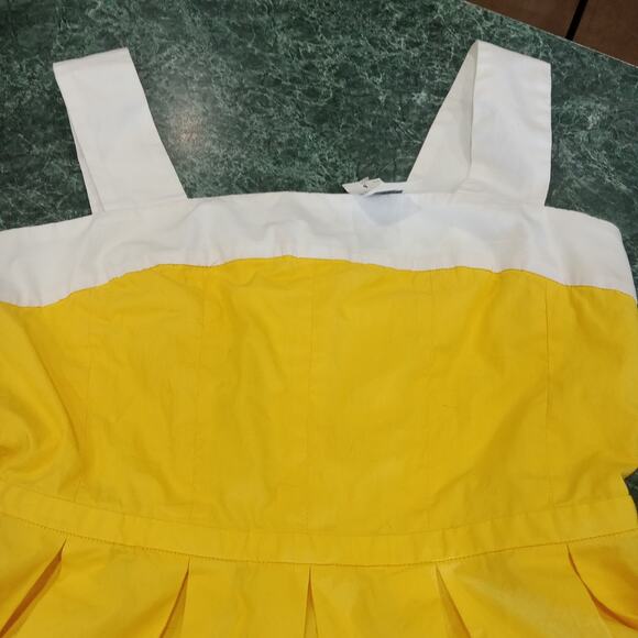 Gap Women's Sleeveless Knee Dress, Size 6, 100% Cotton Yellow And White Pockets - Picture 6 of 12